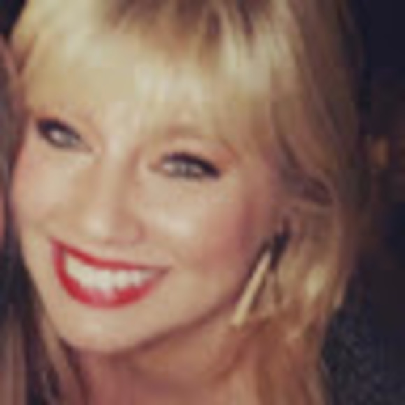 Meet your Posher, Molly - Picture 1 of 1